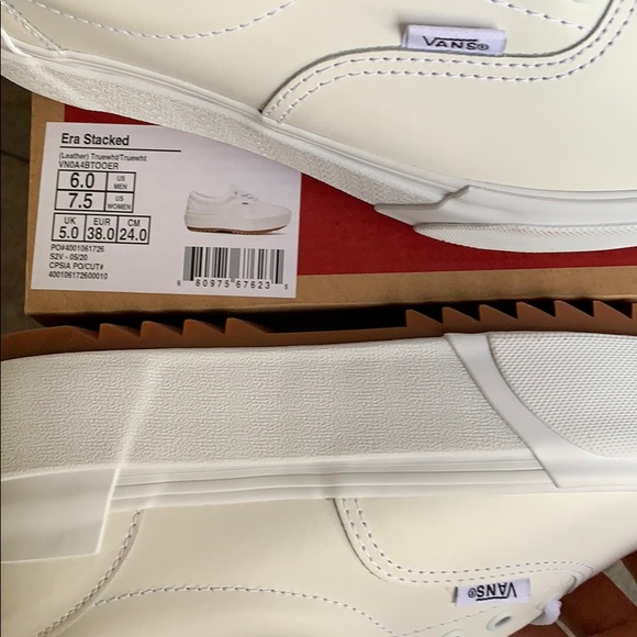 •VANS ERA STACKED LEATHER TRUE WHITE PLATFORMS - Picture 12 of 16